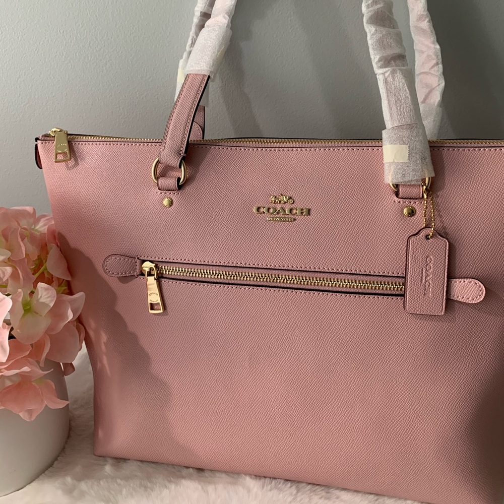 SOLD💐Gallery Tote With Rose Bouquet Print